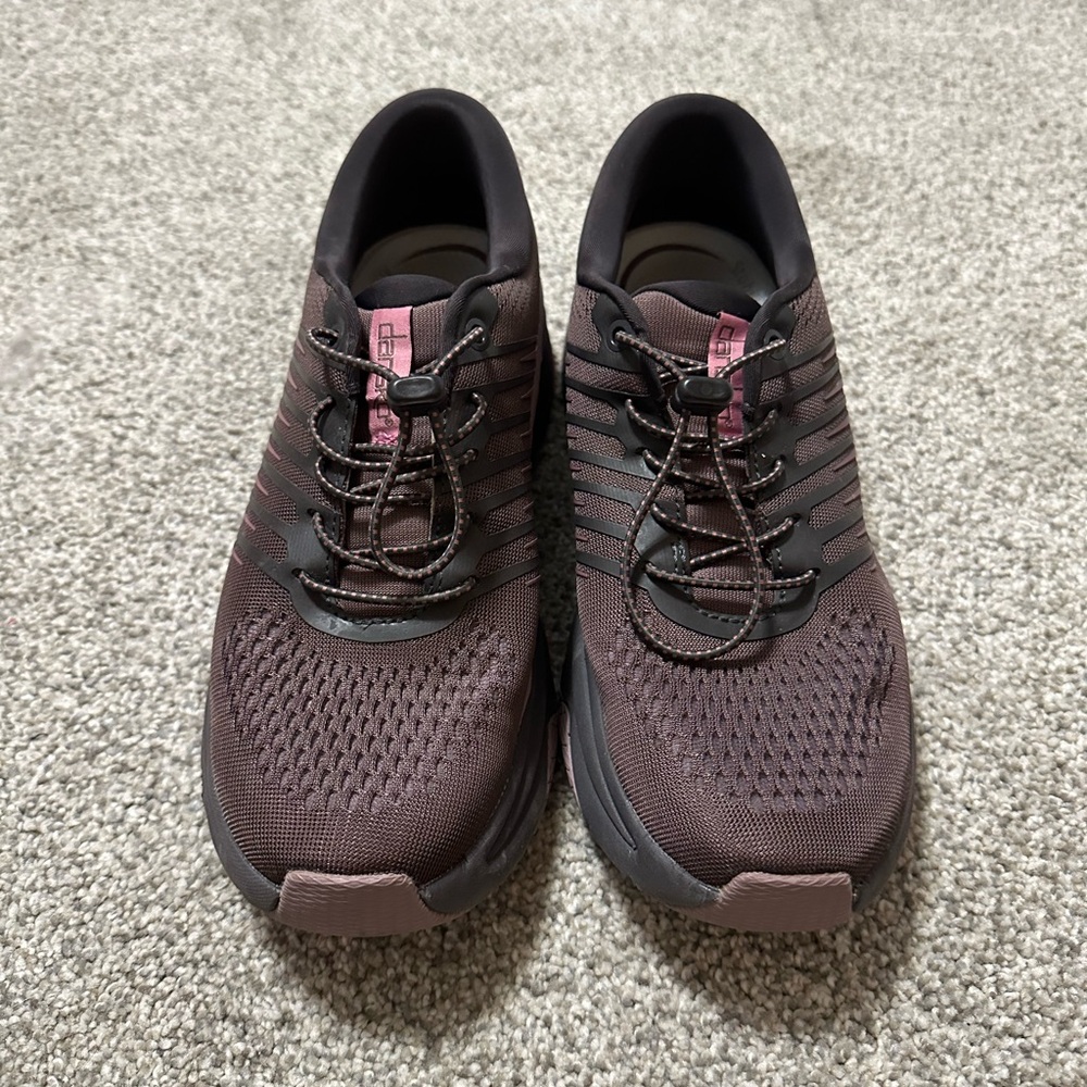 Women's Dansko Sneakers black with Pink Accents